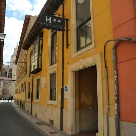 Alda Casco Antiguo בית הארחה לאון