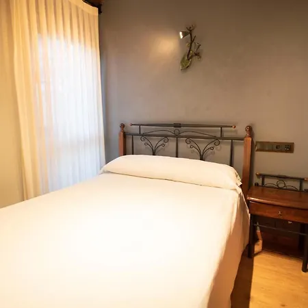 Alda Casco Antiguo Πανσιόν 2*