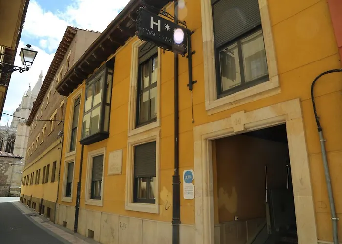 Alda Casco Antiguo Gasthof